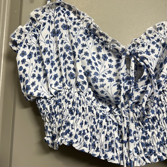 Princess Polly | Benita Floral Crop Top Size 4 Org $42 - Picture 2 of 5